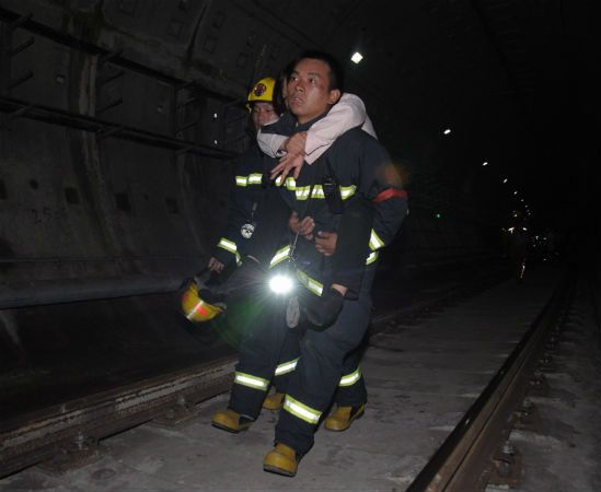 Zderzyły się pociągi metra - ponad 260 rannych
