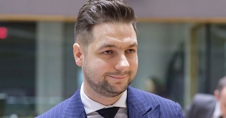 Patryk Jaki został ojcem. Polityk pochwalił się w sieci córeczką Aleksandrą