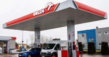 Tyle płaci kasjerom Orlen. Oto kwoty "na rękę"
