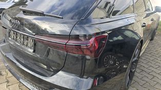 Pojechał do warsztatu. Na miejscu pojawiła się policja