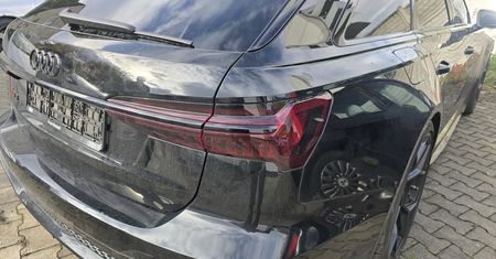 Pojechał do warsztatu. Na miejscu pojawiła się policja