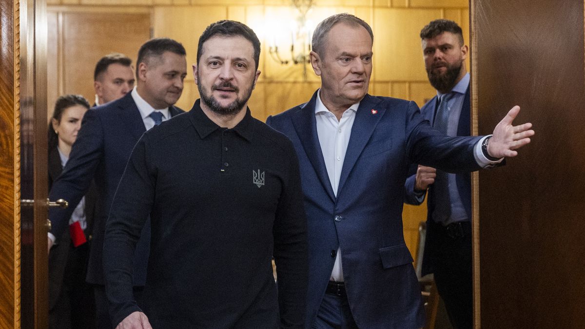 Ukrainian President Volodymyr Zelensky In Poland
Polish Prime Minister Donald Tusk (R) during a meeting with Ukrainian President Volodymyr Zelensky in Warsaw, Poland, on January 15, 2024. (Photo by Andrzej Iwanczuk/NurPhoto via Getty Images)
NurPhoto
international relations, poland-ukraine relations, cross-border collaboration, geopolitical discussions, diplomatic relations, bilateral talks, european politics, polish-ukrainian cooperation, political summit, international diplomacy, political leaders, diplomatic meeting, january 15, ukrainian president, political event, political engagement, general news, volodymyr zelensky, governmental discussions., nurphoto, political dialogue, regional security, warsaw meeting, andrzej iwanczuk, government officials