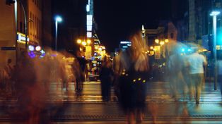 Białystok: Rondo Unii Europejskiej to  newralgiczne skrzyżowanie na os. Przydworcowym. Piesi mają trudności z jego pokonaniem