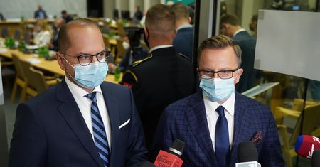 Ekspresowe głosowanie ws. "lex TVN". Posłowie KO zawiadamiają prokuraturę