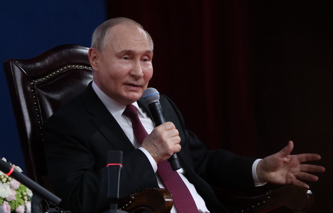 Putin warns Europe is defenseless against Russian nuclear threat