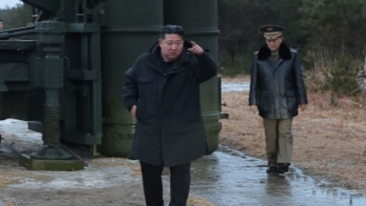 Kim Dzong Un osobiście nadzorował wystrzelenie pocisku.