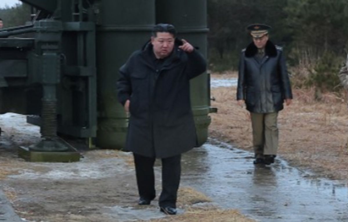 Pokaz siły Korei Północnej. Testy obserwował sam Kim Dzong Un