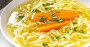 Wrzucam to do rosołu i nie mówię babci. Podbija smak lepiej niż maggi i opalona cebula