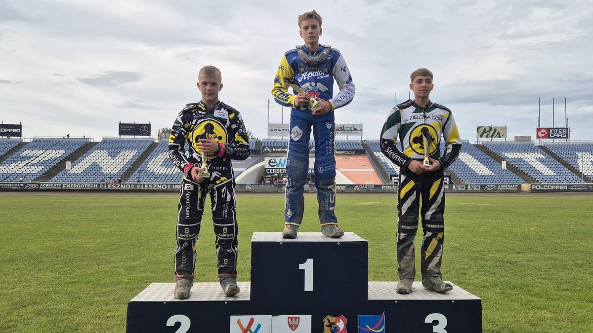 Facebook / Unia Leszno / Na zdjęciu od lewej: Julian Wronecki, Bartosz Byszewski, Wiktor Wojciechowski