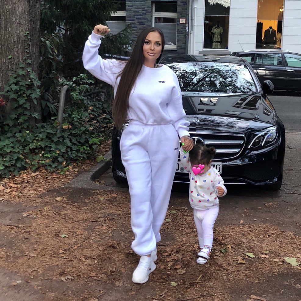 Schwesta Ewa świętuje wyjście na wolność