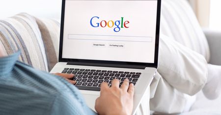 Chrome może dostać nowe zabezpieczenie. Na tapecie przypadkowe pobieranie plików