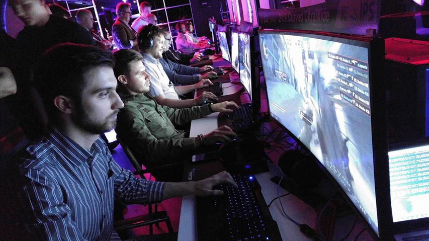 Sprawdziłem najnowsze gamingowe monitory LG 21:9. Robią ogromne wrażenie [wideo] 1