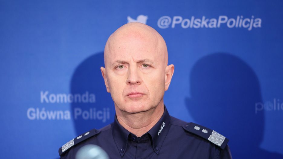 Wybuch granatnika w KGP. Sowita podwyżka dla szefa policji