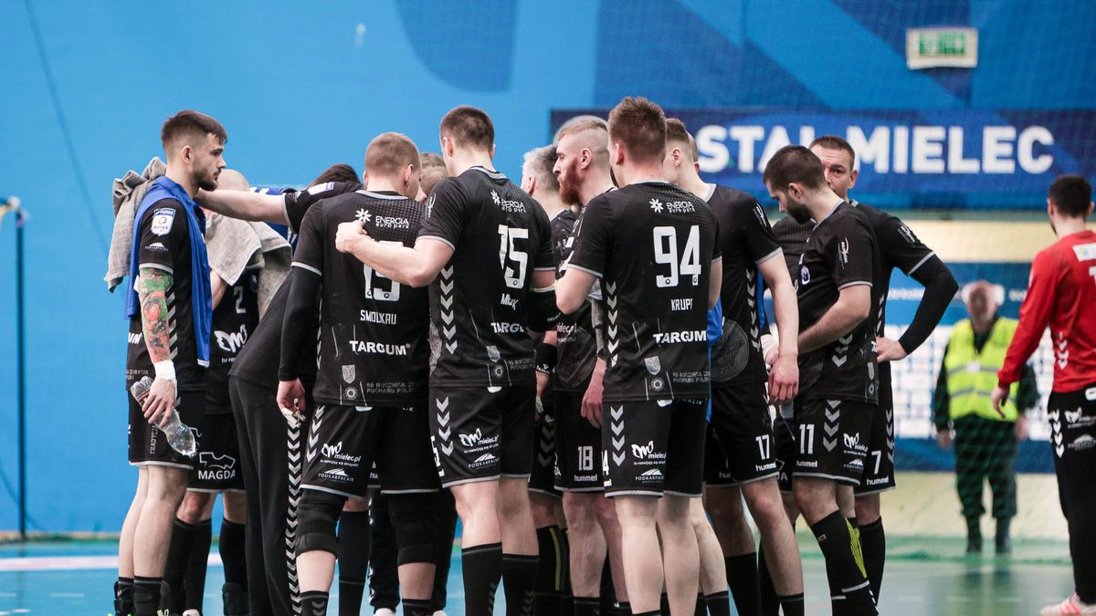 Zdjęcie okładkowe artykułu: Materiały prasowe / PGNiG Superliga / Na zdjęciu: zawodnicy Handball Stali Mielec