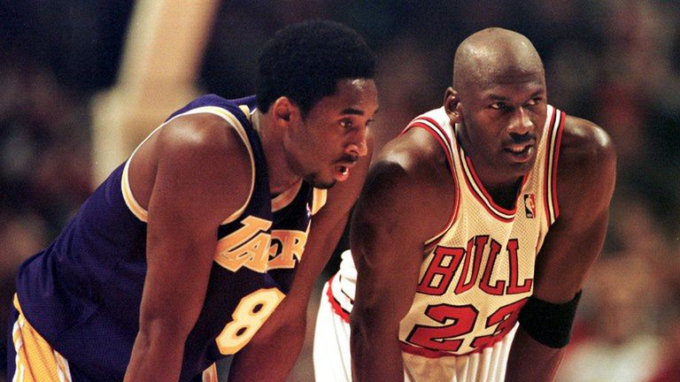 AFP / Na zdjęciu: Kobe Bryant i Michael Jordan