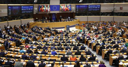 Pakt migracyjny przyjęty. Tak głosowali polscy europarlamentarzyści