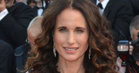 "Cedar Cove": Andie MacDowell wciąż zachwyca