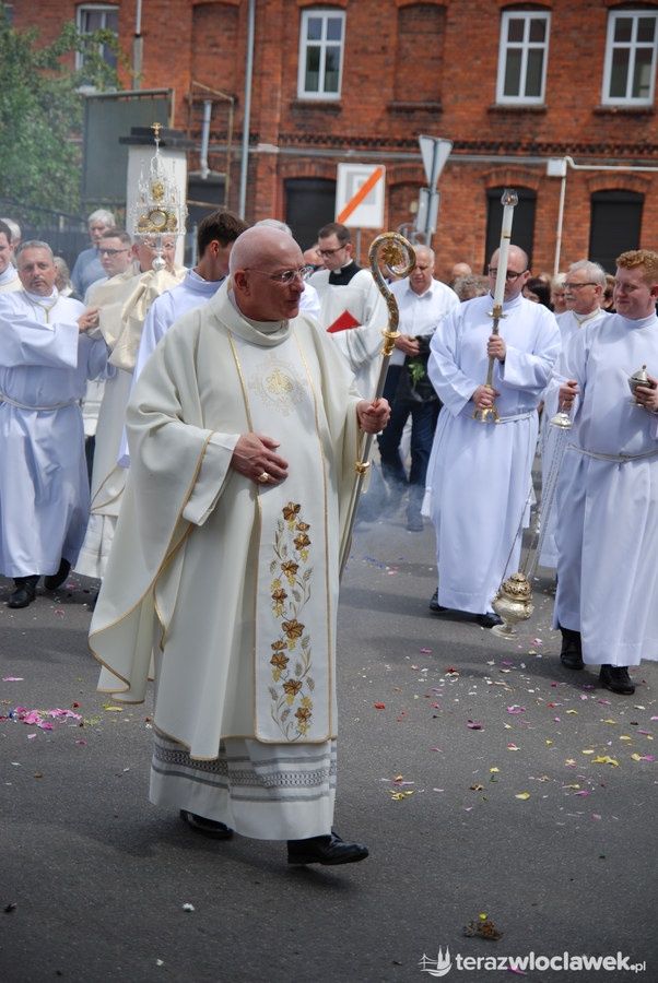 Miejska procesja Bożego Ciała przeszła ulicami Włocławka
