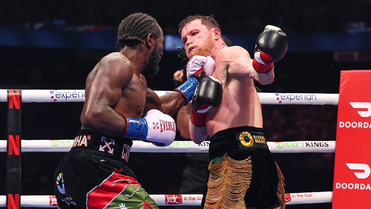 Getty Images / Ed Mulholland/TKO Worldwide LLC  / Na zdjęciu: Terence Crawford i Saul Alvarez
