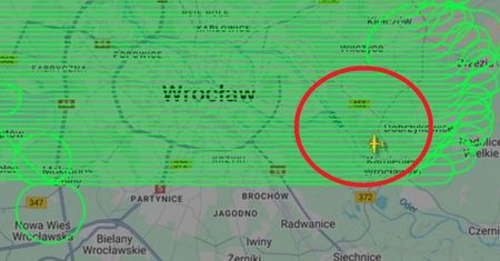 Działo się nad Wrocławiem. Samolot krążył sześć godzin