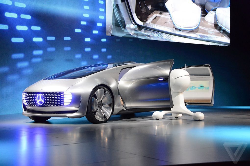 Mercedes F 015: kolejne auto bez kierowcy. Jeśli tak ma wyglądać przyszłość motoryzacji, to ja postoję! 2