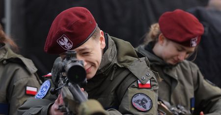 Dodatkowe pieniądze za wieloletnią służbę już po roku. Zmiany dla żołnierzy