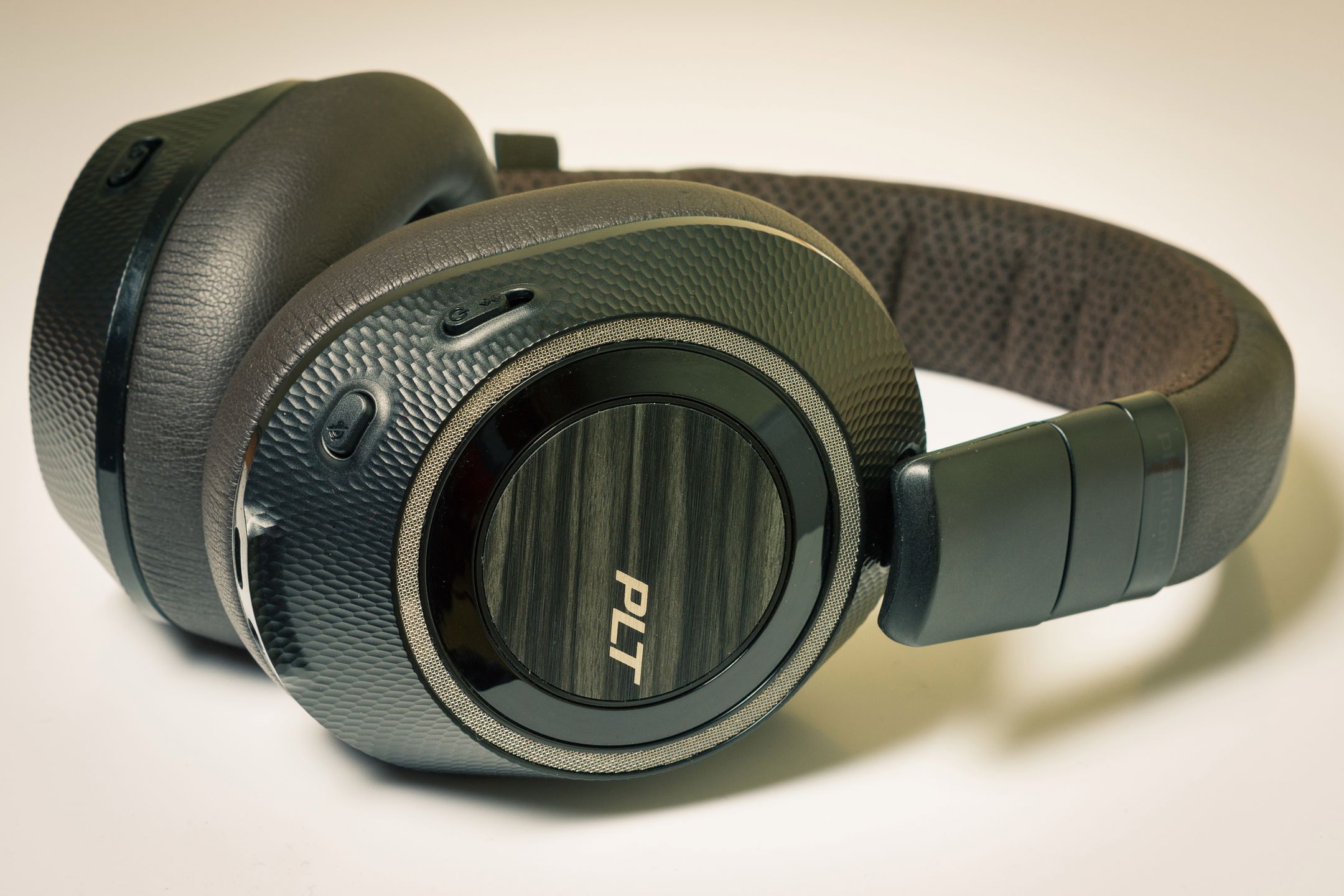 Plantronics BackBeat Pro 2 – test słuchawek idealnych dla smartfonów bez minijacka 3