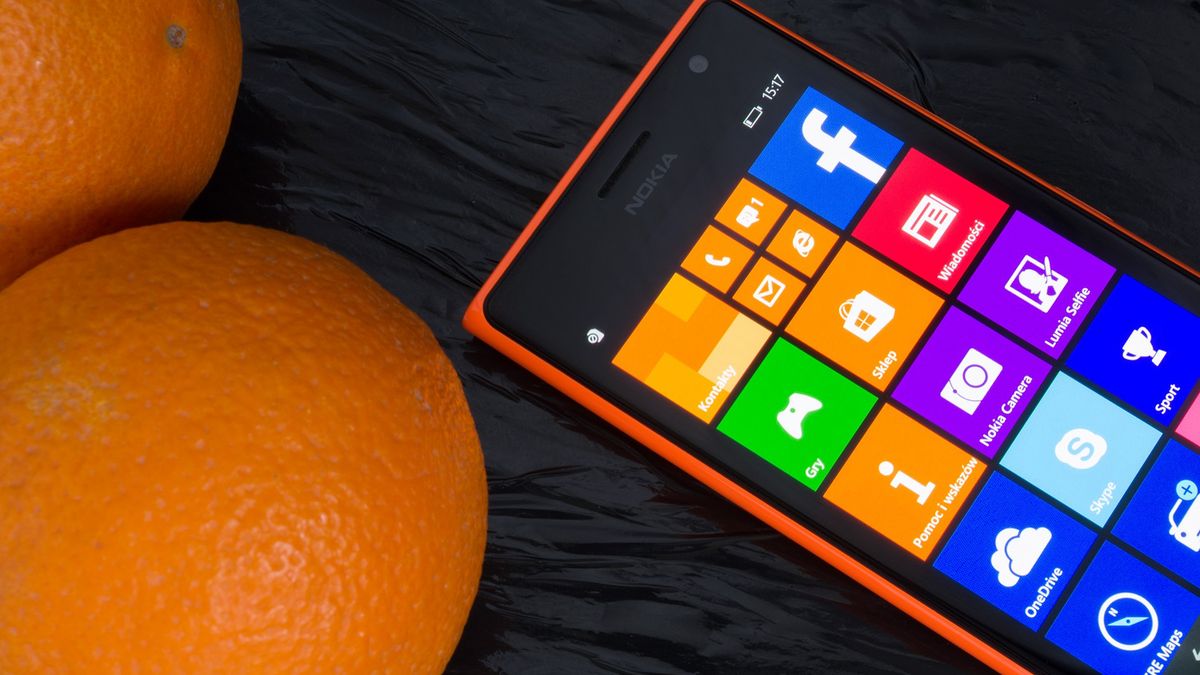 Nokia Lumia 735 – doskonała do samolubek, które nie wylądują na Instagramie 1