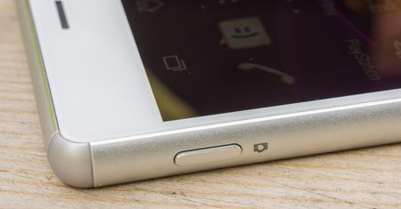 Sony chce zdobyć klientów smartfonem robiącym świetne samolubki nocą