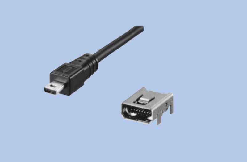 Według Apple to złącze UAC, inny nazywają je Ultra Mini Connector lub UC-E6, źródło: arstechnica.com