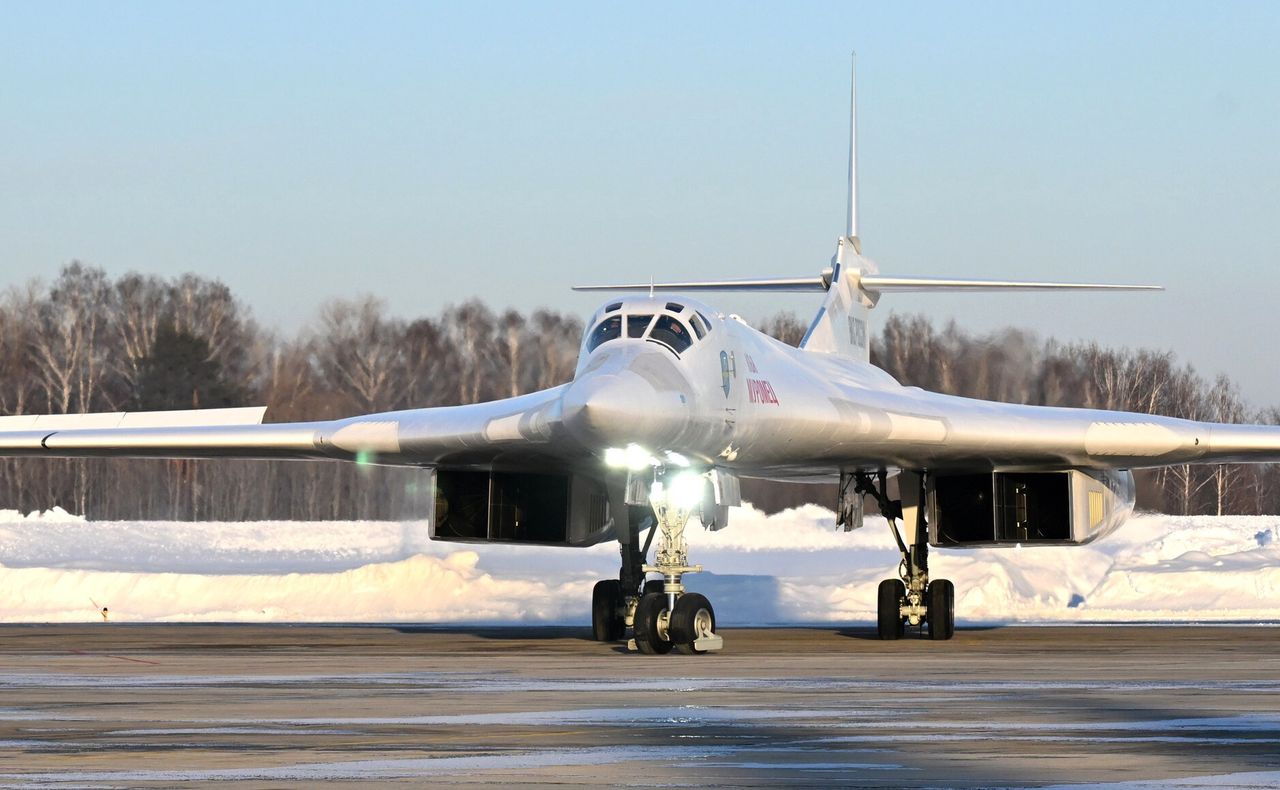 Fernab von Straßen und Drohnen: Russischer Tu-160 jetzt in Anadyr stationiert