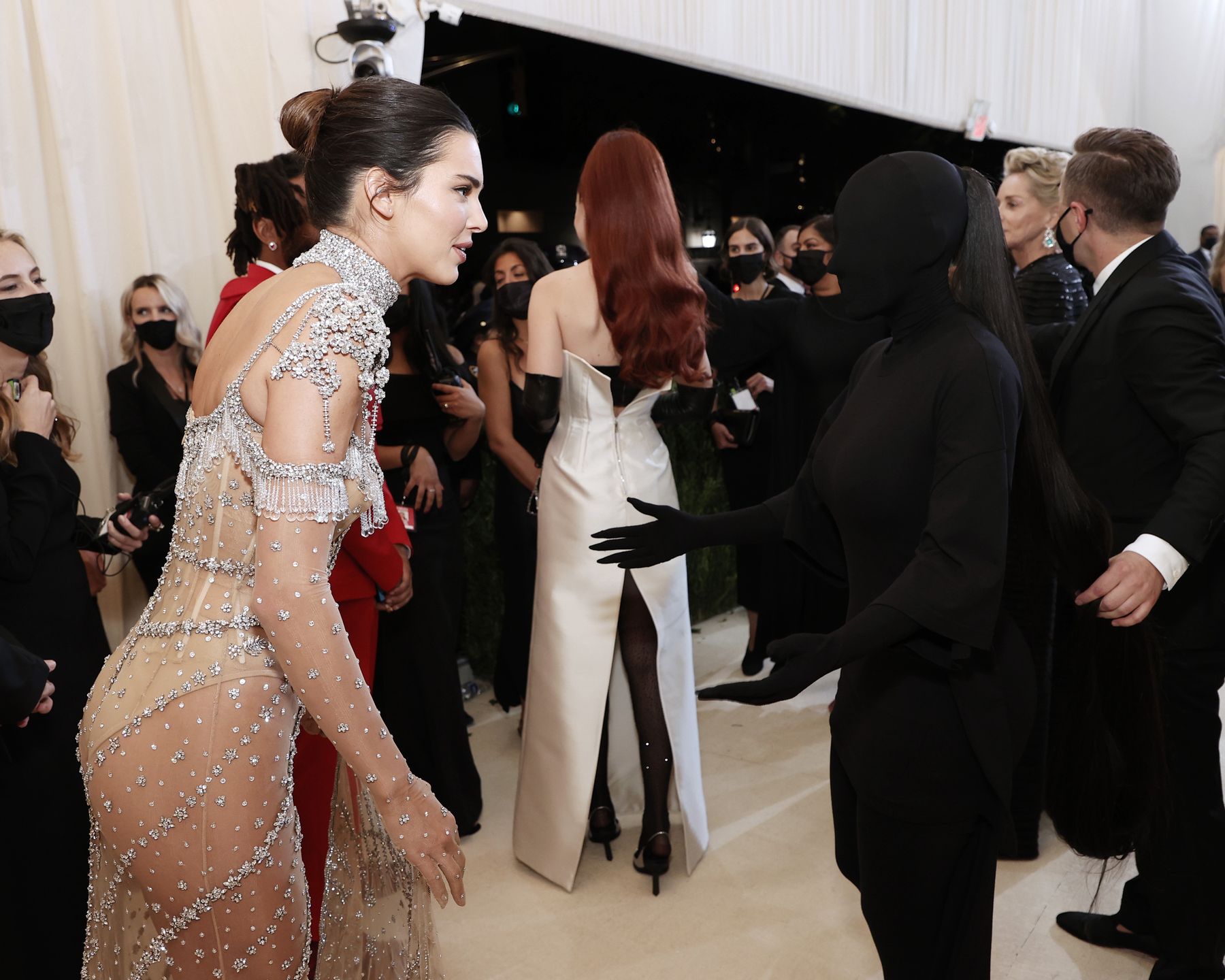 Kim Kardashian i Kendall Jenner na MET Gala 2021