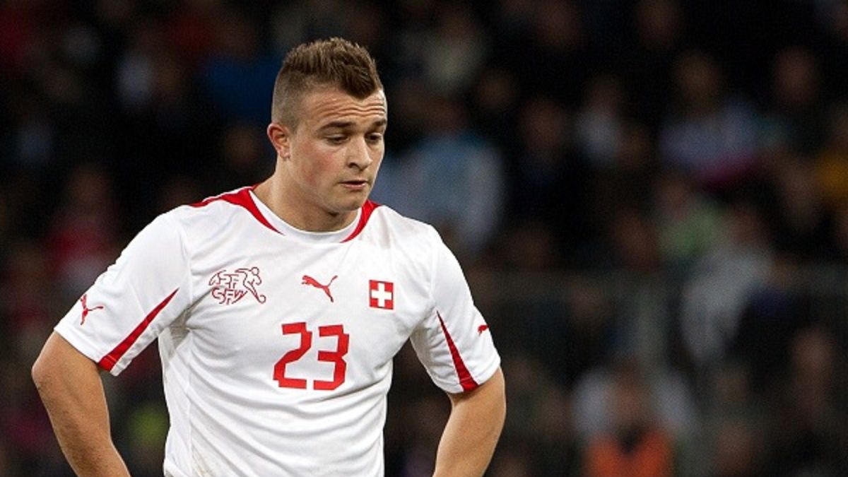 Xherdan Shaqiri w barwach reprezentacji Szwajcarii