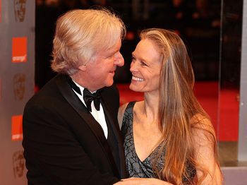 Poznali się na planie "Titanica". Dla niej James Cameron zostawił żonę