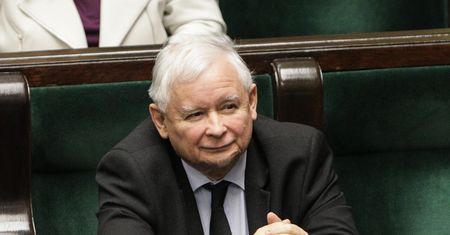 Ochrona godna pozazdroszczenia. Ilu policjantów pilnuje domu Jarosława Kaczyńskiego?