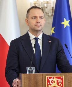 Konferencja Nawrockiego ws. dronów. "Dowiedziałem się o 3 w nocy"
