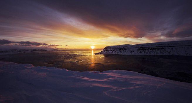 „Lód płonie” w HBO GO i HBO. Producentem i narratorem Leonardo DiCaprio (wideo)