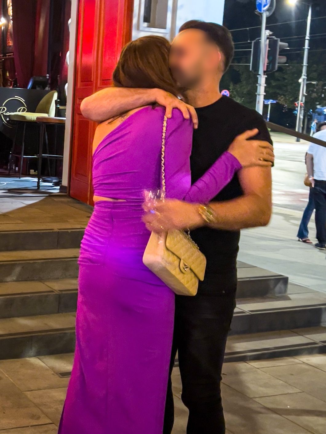 Anna Wendzikowska imprezuje z tajemniczym brunetem