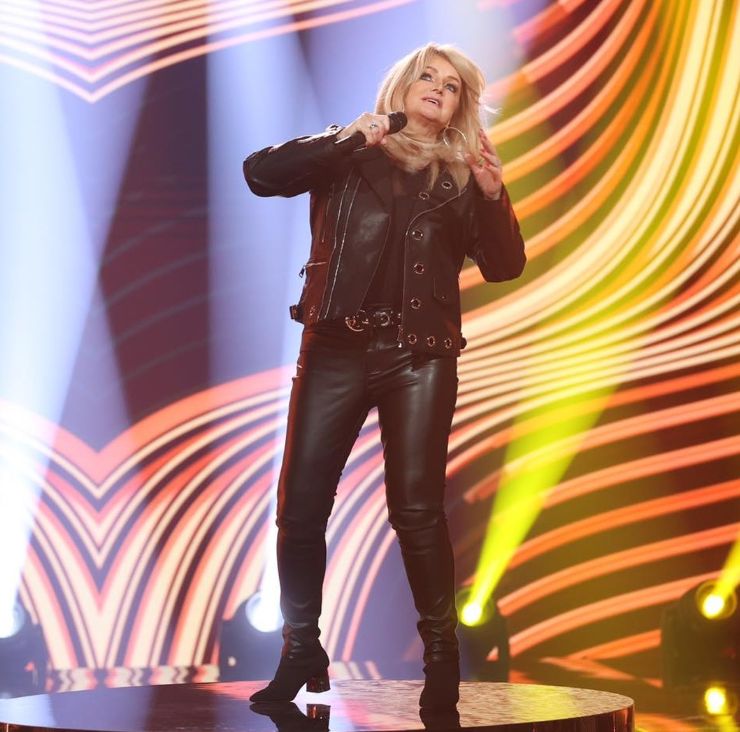Bonnie Tyler na planie "Jaka to melodia?" w 2021 roku 