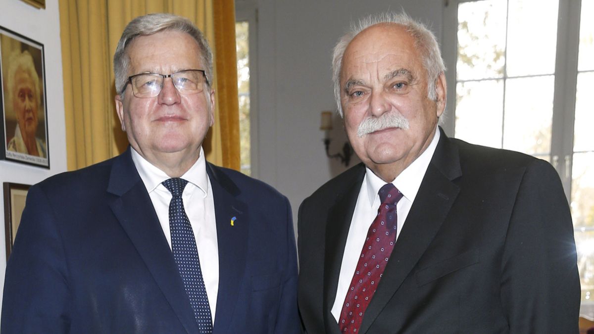 Bronisław Komorowski, Krzysztof Szuster
