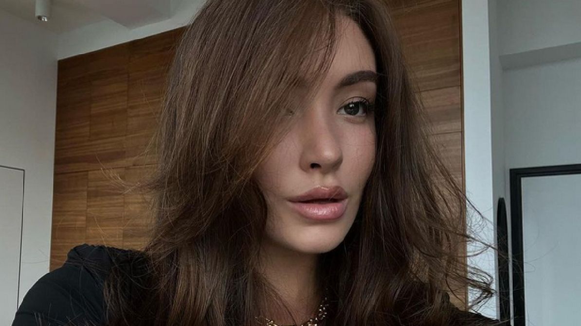 18-latka otrzymała pozew za korzystanie z Instagrama.