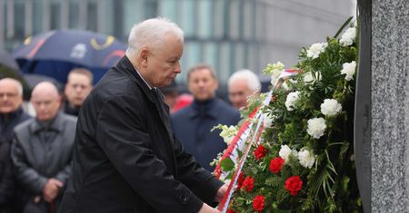 Incydent na miesięcznicy. "Kłamca"