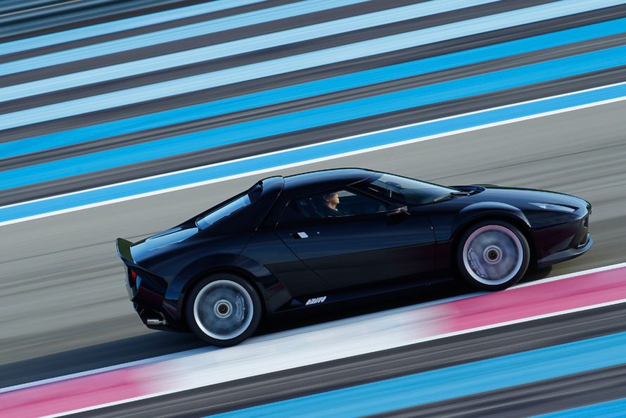 Stratos