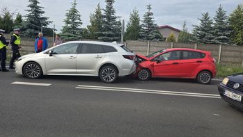 Groźne zderzenie dwóch pojazdów w Stawkach