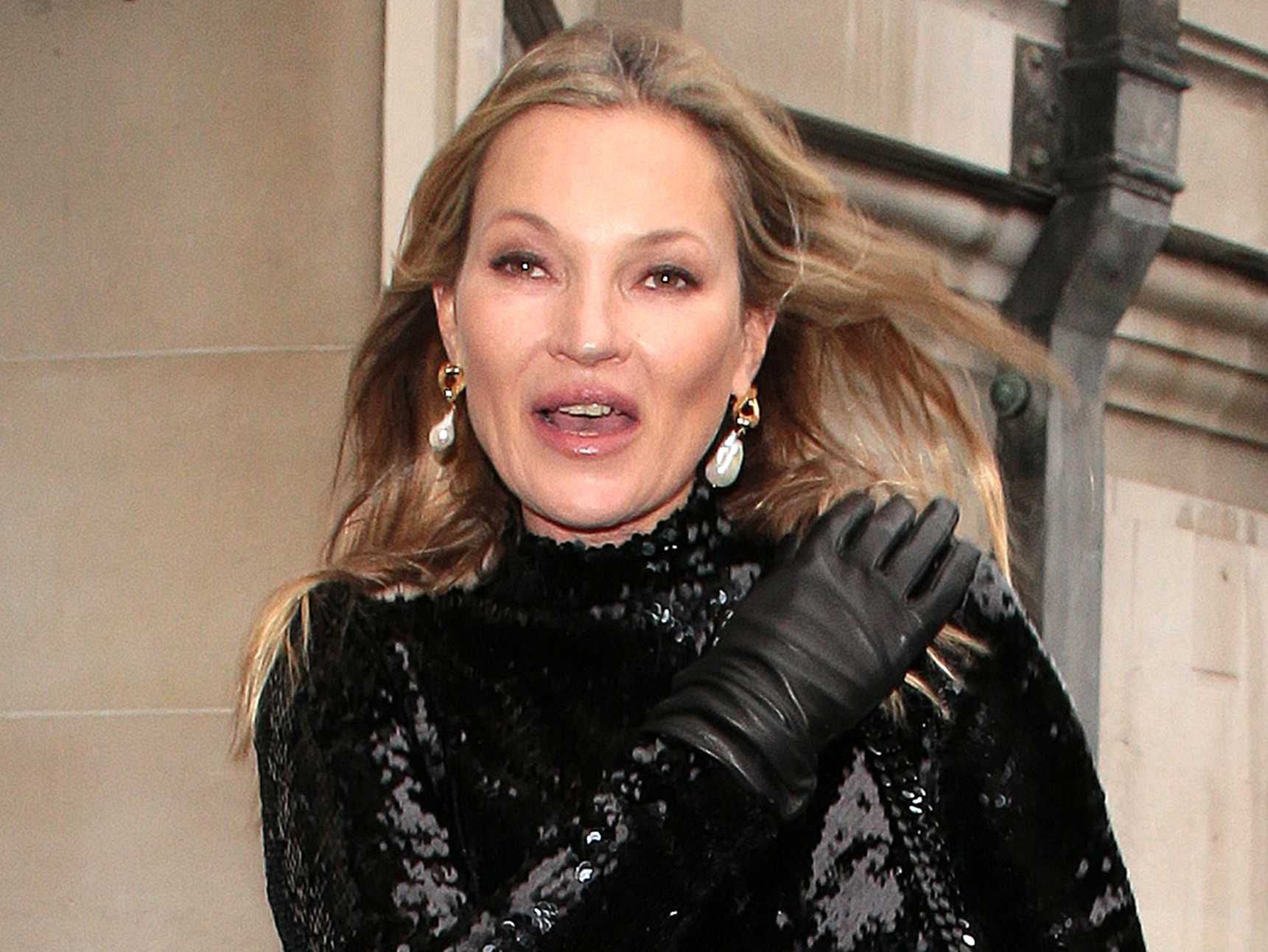 Kate Moss na pokazie mody w Londynie