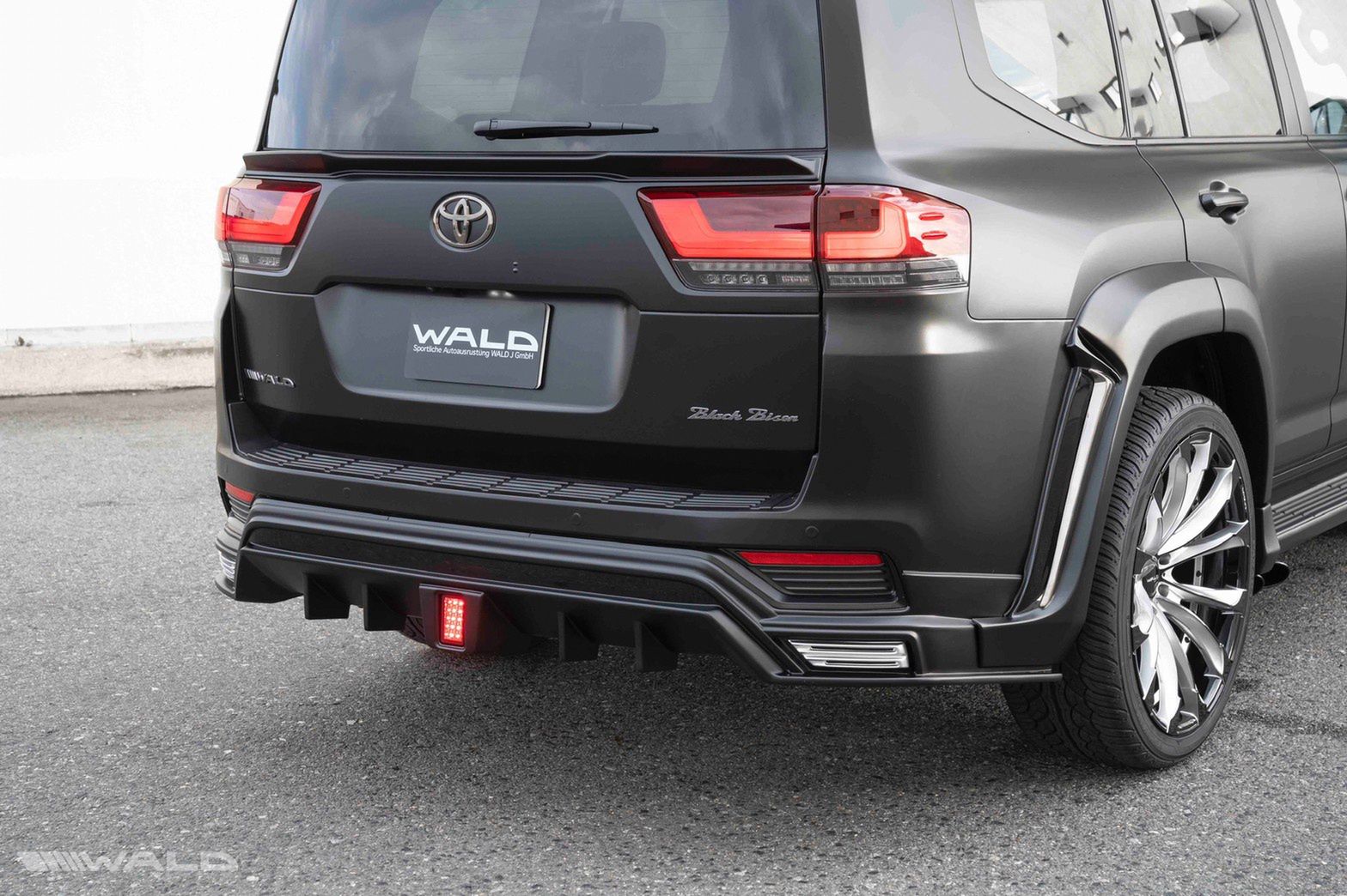 Toyota Land Cruiser Wald International