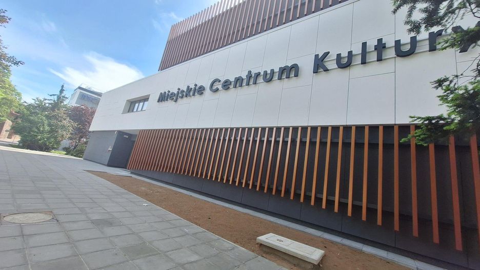 Budowa Miejskiego Centrum Kultury i jego wyposażenie kosztowały około 50 mln zł.