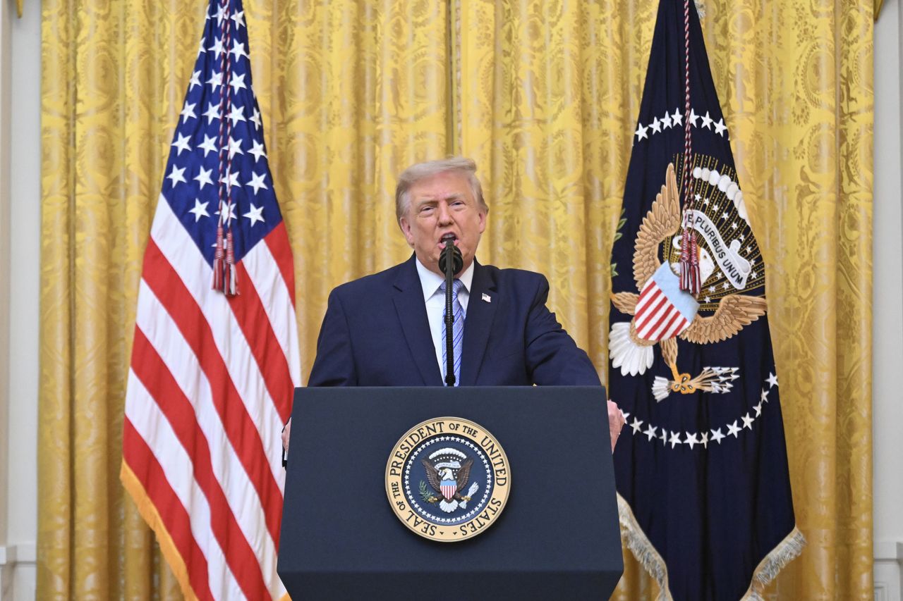 Trump chce sankcji na Iran w projekcie ustawy o sankcjach na Rosję. W Kongresie rosną obawy