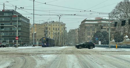 Paraliż na polskich drogach. Wszystko przez śnieg i deszcz