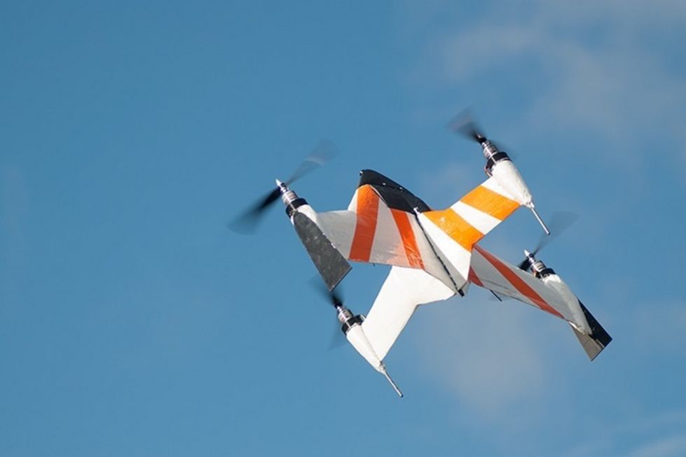 X PlusOne - dron jak niemiecka Wunderwaffe. Ląduje pionowo, ale lata jak samolot!